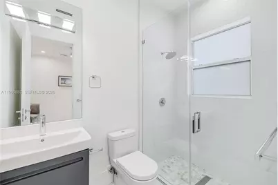 11780 NE 8th Ave, Biscayne Park, FL 33161 - Photo 46