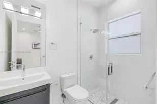 11780 NE 8th Ave, Biscayne Park, FL 33161 - Photo 46