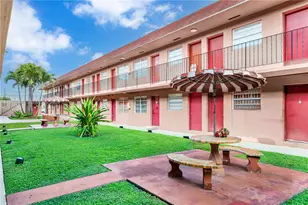 1281 W 29th St, Hialeah, FL 33012 - Photo 24