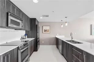 665 NE 25th St, Miami, FL 33137 - Photo 6