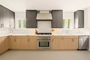 865 W 47th St, Miami Beach, FL 33140 - Photo 8