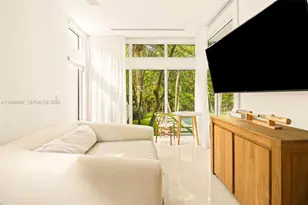 865 W 47th St, Miami Beach, FL 33140 - Photo 22