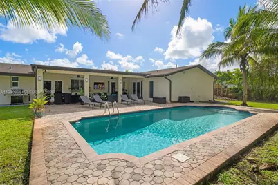 8700 SW 83rd Ct, Miami, FL 33143 - Photo 40