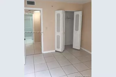 17890 W Dixie Hwy #106, North Miami Beach, FL 33160 - Photo 16