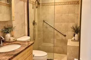 5005 Collins Ave, Miami Beach, FL 33140 - Photo 4