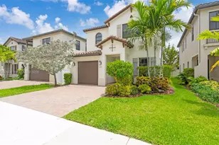 3274 W 96 Pl, Hialeah, FL 33018 - Photo 1