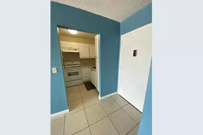 6820 W Flagler St #202, Miami, FL 33144 - Photo 4