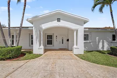 8241 SW 146th St, Palmetto Bay, FL 33158 - Photo 2