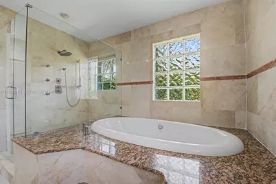 8241 SW 146th St, Palmetto Bay, FL 33158 - Photo 14