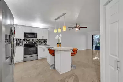 21300 San Simeon Way #P6, Miami, FL 33179 - Photo 2