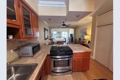 6580 Santona St #A17, Coral Gables, FL 33146 - Photo 4