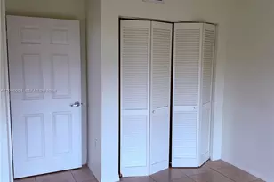 900 SW 8th St, Miami, FL 33130 - Photo 36