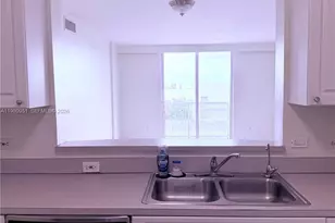 900 SW 8th St, Miami, FL 33130 - Photo 14