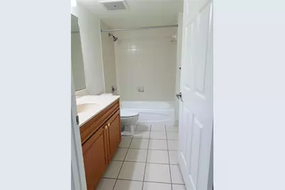 900 SW 8th St #604, Miami, FL 33130 - Photo 28