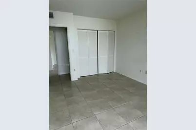 900 SW 8th St #604, Miami, FL 33130 - Photo 32