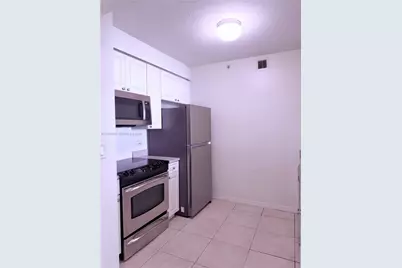900 SW 8th St #604, Miami, FL 33130 - Photo 38