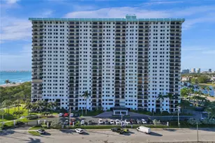 1201 S Ocean Dr, Hollywood, FL 33019 - Photo 52