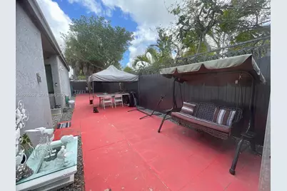 4518 NW 185th St, Miami Gardens, FL 33055 - Photo 16