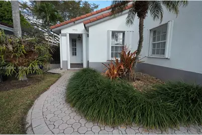 9921 SW 164th Ct, Miami, FL 33196 - Photo 2