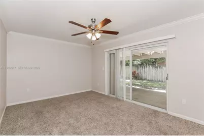 809 SW 8th Ave, Hallandale Beach, FL 33009 - Photo 8