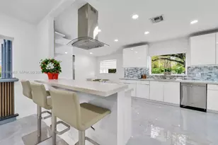 200 N Hibiscus Dr, Miami Beach, FL 33139 - Photo 22