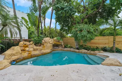 200 N Hibiscus Dr, Miami Beach, FL 33139 - Photo 34