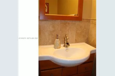 5273 NW 113th Ave, Doral, FL 33178 - Photo 6