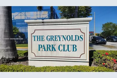 17890 W Dixie Hwy #501, North Miami Beach, FL 33160 - Photo 22