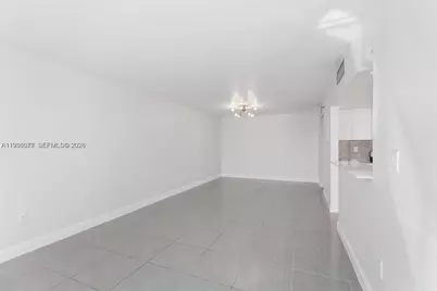 17890 W Dixie Hwy #501, North Miami Beach, FL 33160 - Photo 10
