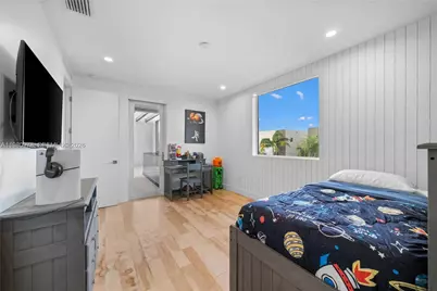 7453 NW 100th Ct, Doral, FL 33178 - Photo 22