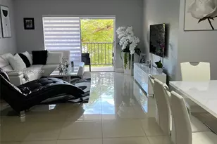 13715 Kendale Lakes Cir, Miami, FL 33183 - Photo 18