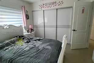 13715 Kendale Lakes Cir, Miami, FL 33183 - Photo 10