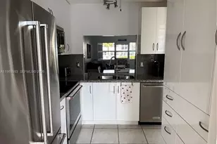 1481 S Ocean Blvd, Lauderdale by the Sea, FL 33062 - Photo 2