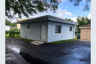 10231 SW 176th St, Miami, FL 33157 - Photo 2