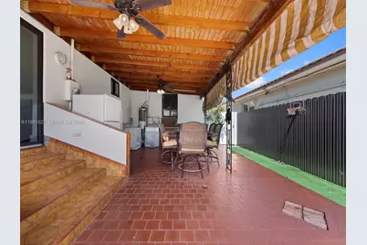 252 E 36th St, Hialeah, FL 33013 - Photo 32
