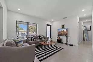 252 E 36th St, Hialeah, FL 33013 - Photo 22