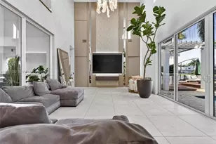 10292 NW 75th Terrace, Doral, FL 33178 - Photo 2