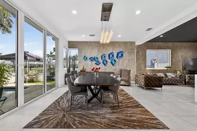 10292 NW 75th Ter, Doral, FL 33178 - Photo 4