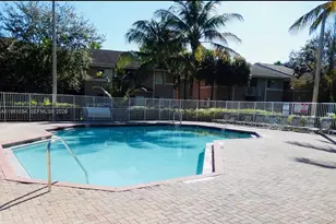 3221 Sabal Palm Manor, Davie, FL 33024 - Photo 10