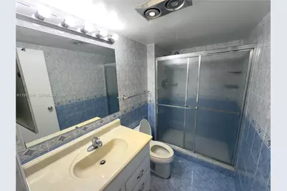 3675 N Country Club Dr #109, Aventura, FL 33180 - Photo 18