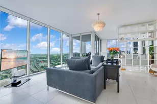 1040 Biscayne Blvd, Miami, FL 33132 - Photo 2