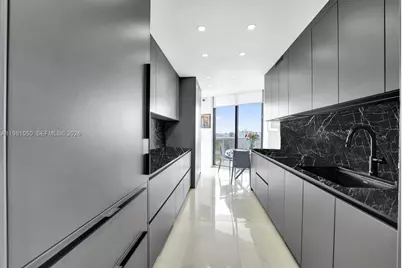 20281 E Country Club Dr #2209, Aventura, FL 33180 - Photo 22