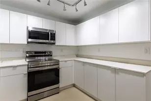 101 Ocean Ln Dr, Key Biscayne, FL 33149 - Photo 12