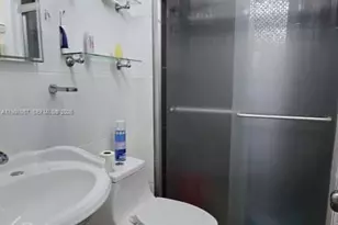 1301 NE Miami Gardens Dr, Miami, FL 33179 - Photo 22