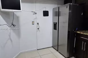 1301 NE Miami Gardens Dr, Miami, FL 33179 - Photo 6