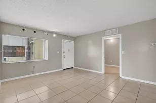 8065 SW 107th Ave, Miami, FL 33173 - Photo 8