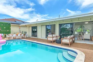 151 SE 9th Ct, Pompano Beach, FL 33060 - Photo 14