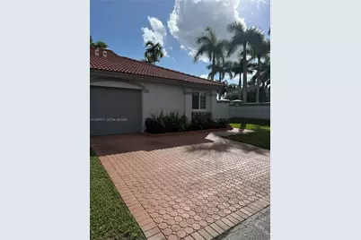 5121 NW 114th Ct, Doral, FL 33178 - Photo 1
