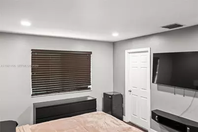 6037 SW 19th St, North Lauderdale, FL 33068 - Photo 12