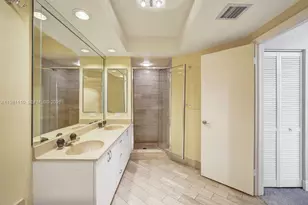 20281 E Country Club Dr, Aventura, FL 33180 - Photo 30